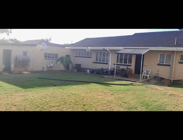 3 BEDROOM HOUSE FOR SALE IN KEMPTON PARK EXT 02